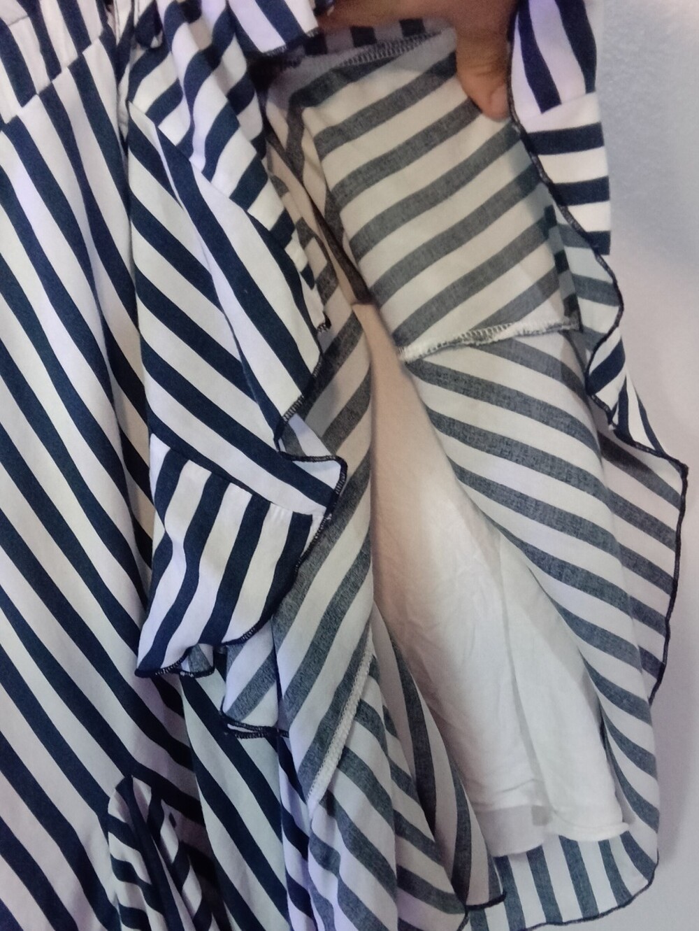 Boutique Surplice Ruffle Striped Mini Dress Dress Size Medium (Estimated) Navy image 4